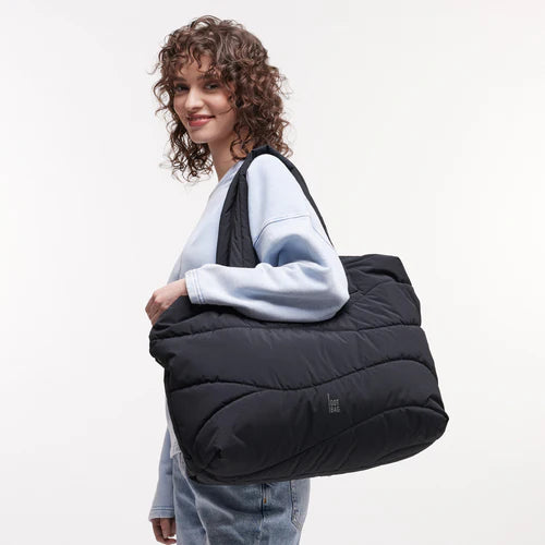 Wavy Puffer Everyday Bag (Monochrome)