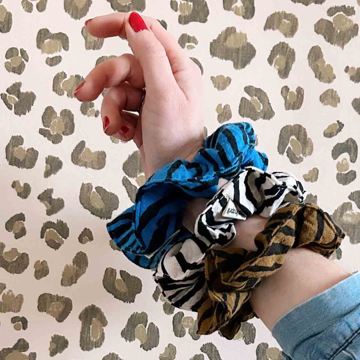 Scrunchie Zebrou Tapenade aus 100 % Baumwolle