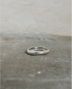 Flowy Ring Silver