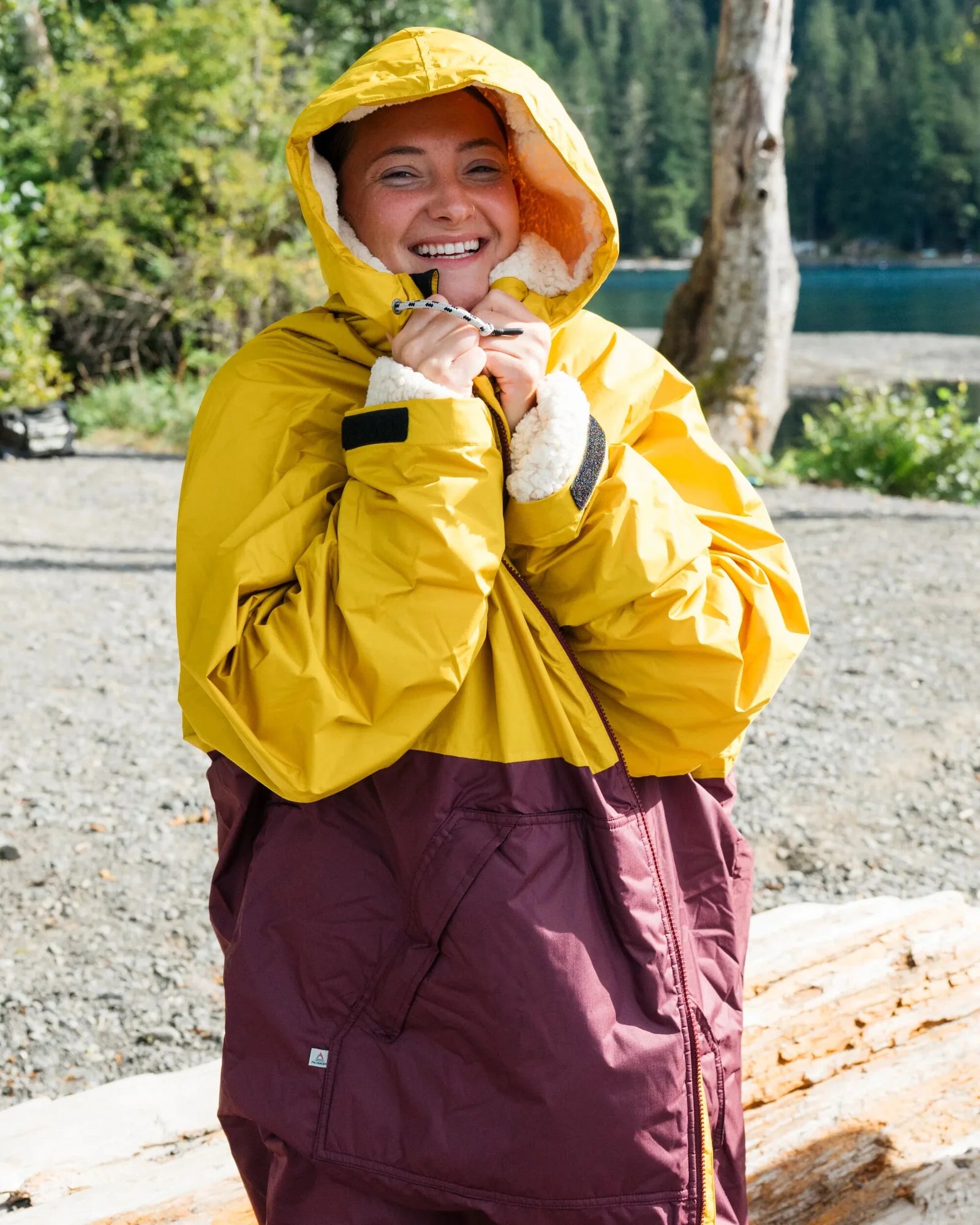 Waves Sherpa Lined Changing Robe