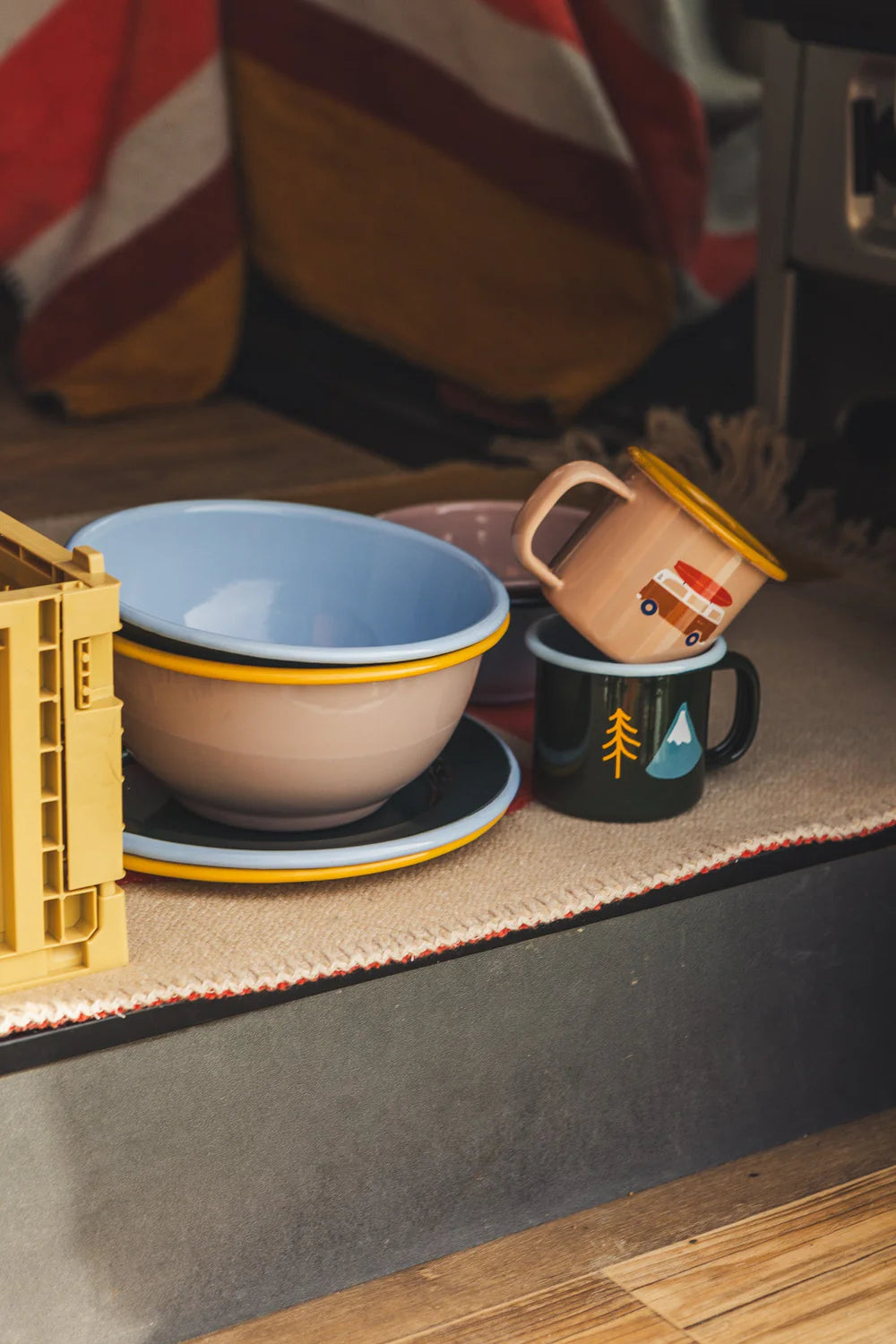 Große Emaille Schüssel