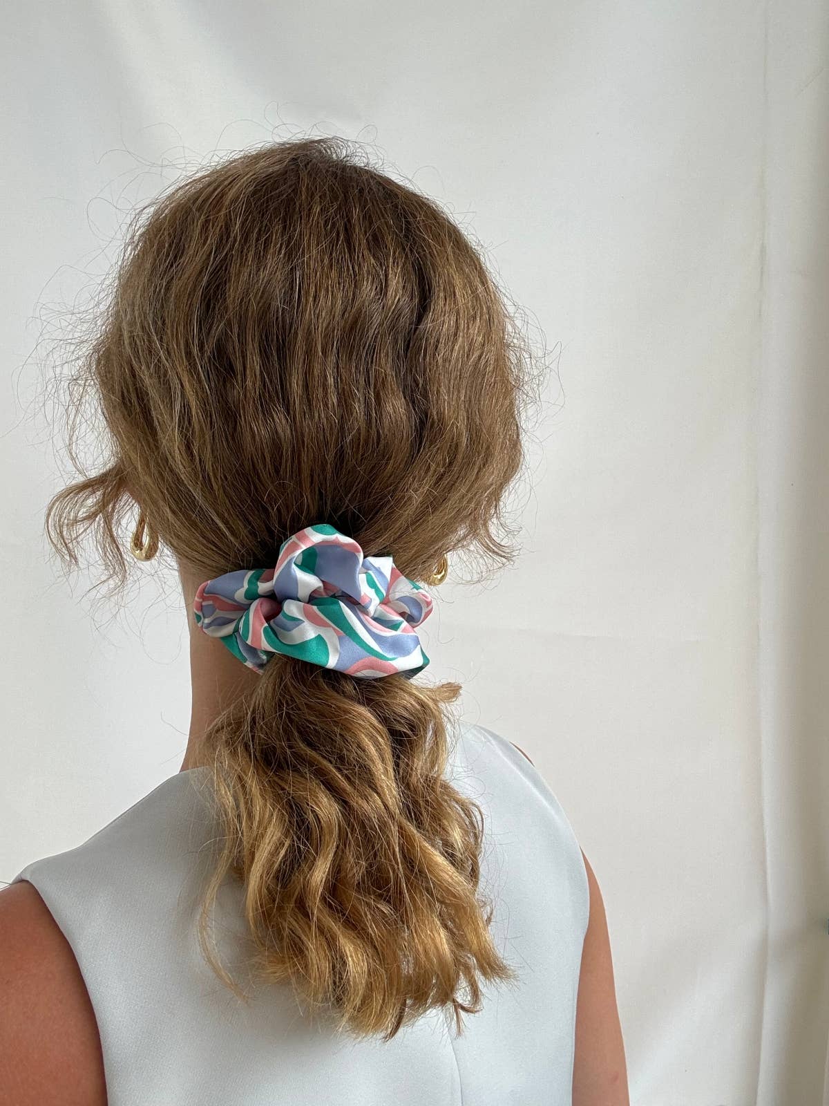 Scrunchie - Hellblau/ Rosa/ Grün Satin Blumen - Recycelt